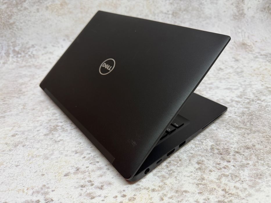 Dell Latitude 7390 / i7 8650u 4.2GHz / 16GB DDR4 / 256SSD / 13.3 FHD