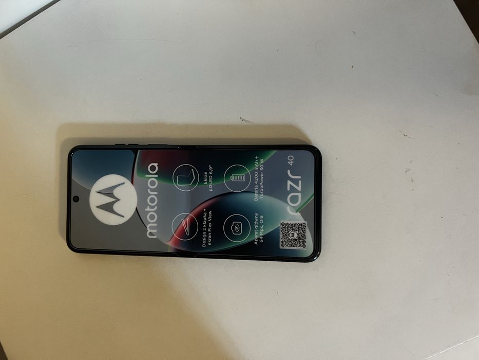 Atrapa Motorola Raz 40