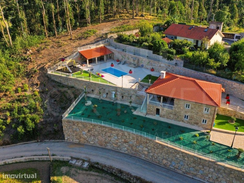 Moradia T4 e moradia T1 independente - Cabaços, Ponte de Lima