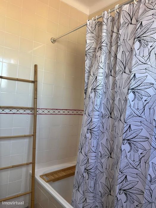 Excelente apartamento T1 mobilado para arrendar no centro de Setúbal