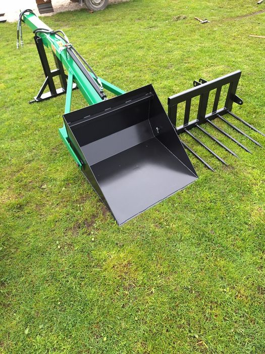 Łycha na tył ciągnika,  na tylni tuz,  Ładowacz tur na tył, JAKOŚĆ I