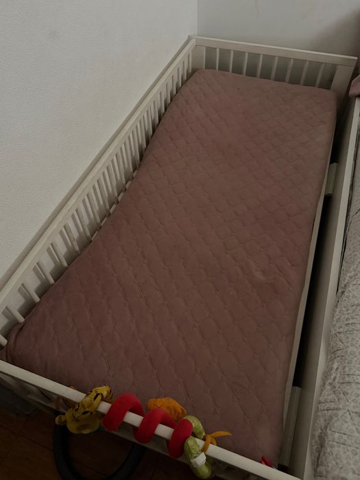 Cama criança com colchão