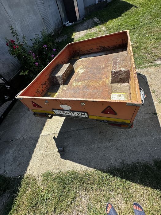 продам причеп турист