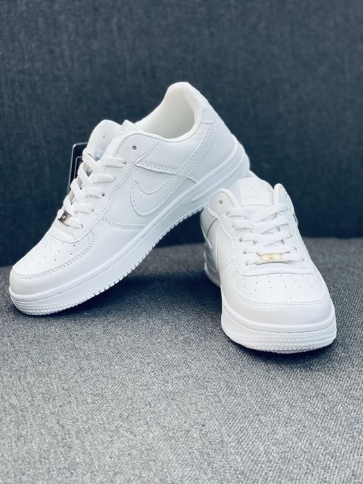 Кросівки Nike Air Force 1 wait білі