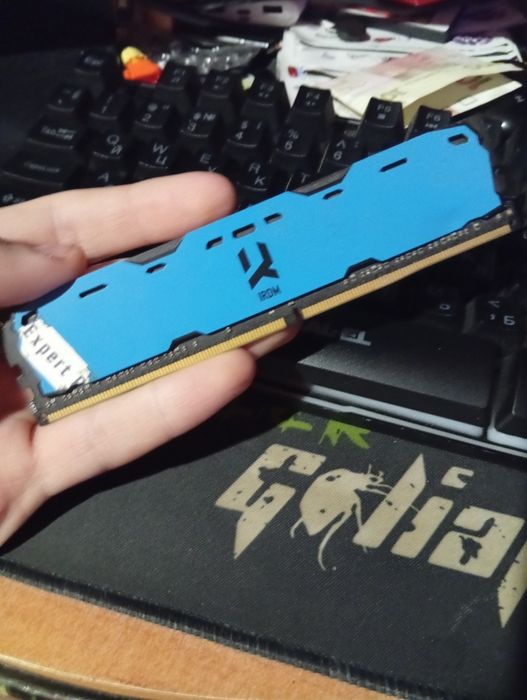 Оперативка, ddr4 8gb