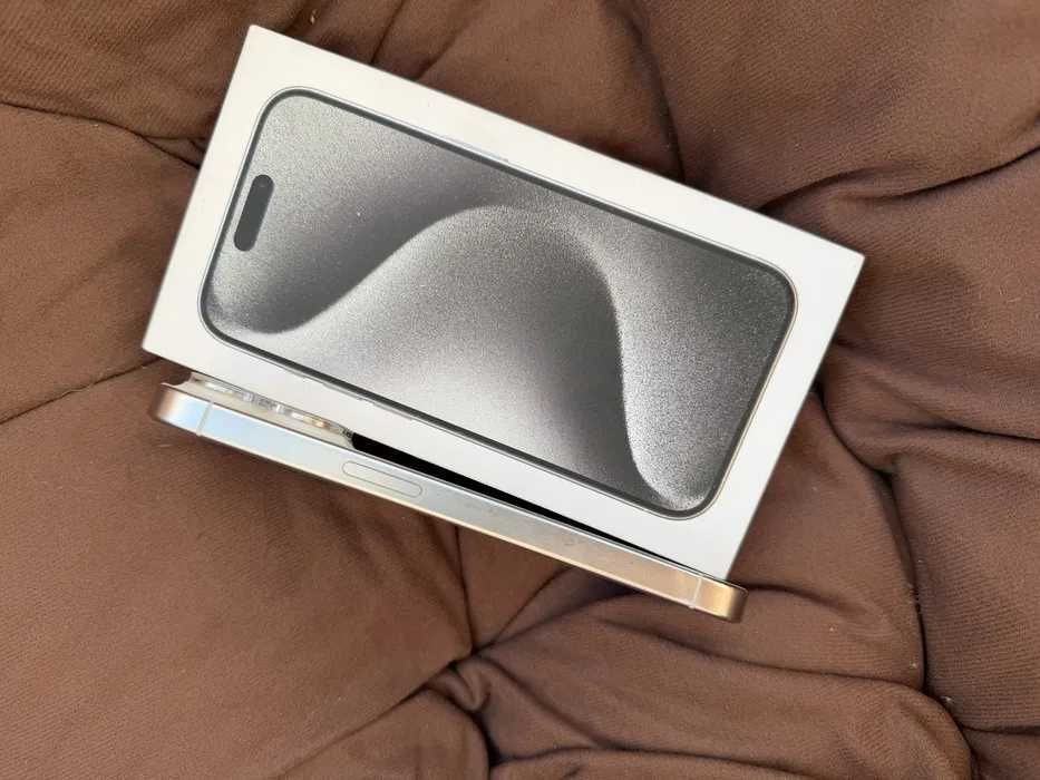 iPhone 15 Pro Biały 128 Gb, Pierwszy właściciel, Cortland, Super STAN