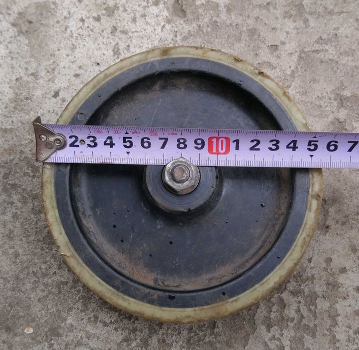 Продам безкамерное колесо для тачки (диамерт 16 см)