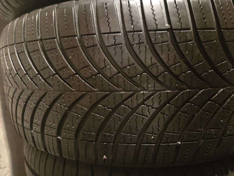 Goodyear vector 4seasons RunFlat 2023r