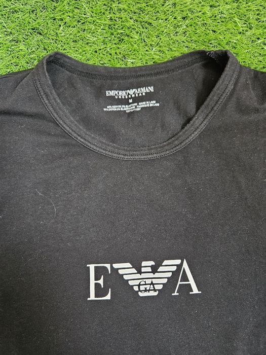 Оригінальна футболка:*Emporio Armani*