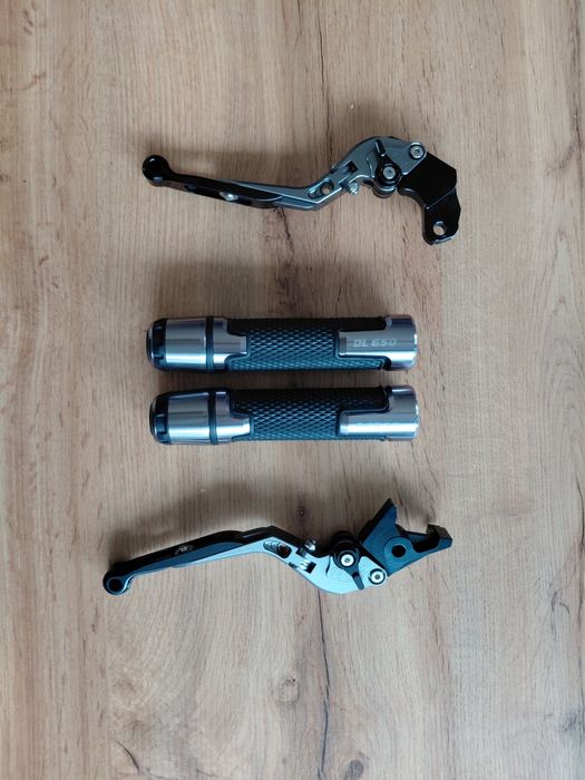 Dźwignie  akcesoryjne i manetki V-Strom 650