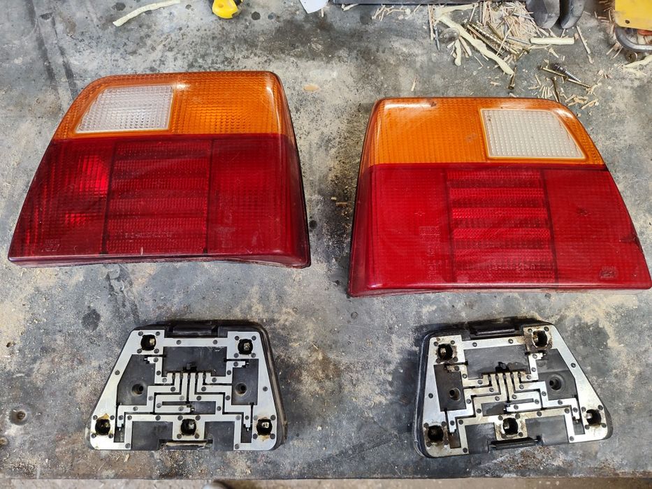 Światła tylne Polonez Caro komplet