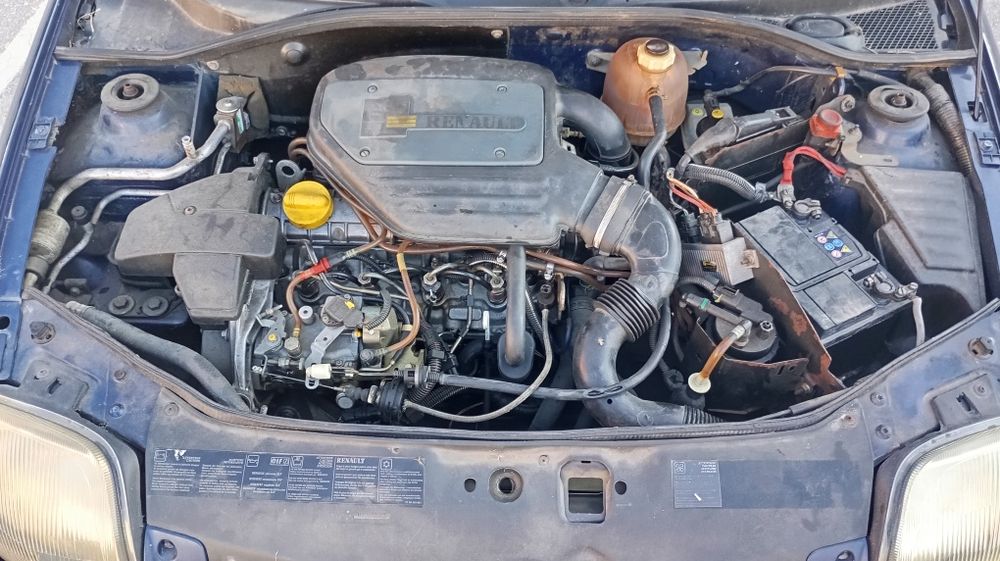 Renault Clio 1.9 D comercial  ano 2000