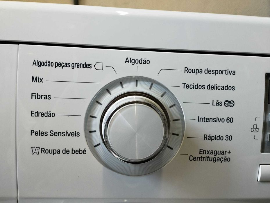 Máquina Lavar Roupa LG 8kg A+++ 6 Motion DD