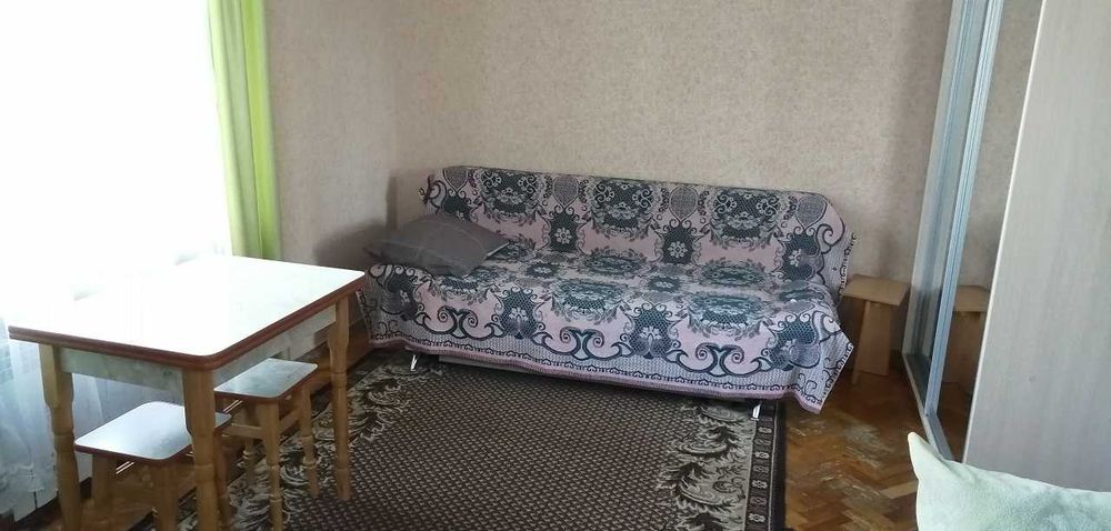 Здам кімнату на метро  Дарниця(5 хвилин пішки) 6000грн+ком.