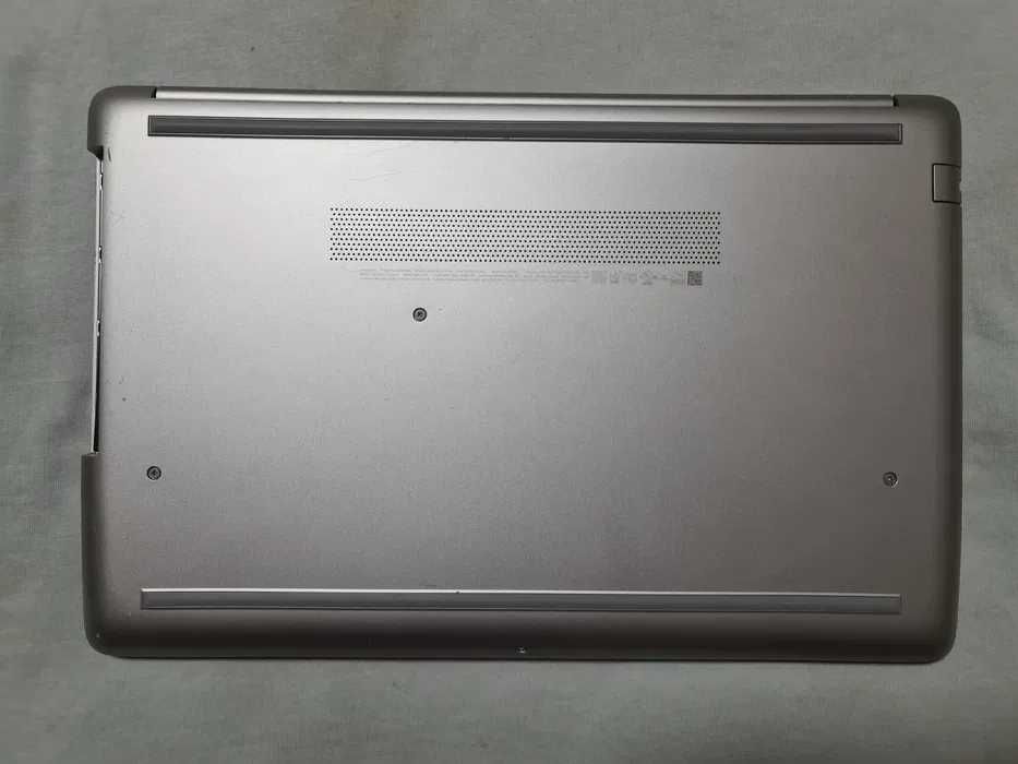 HP Notebook 15-DA0002DX 15.6 TOUCH HD Core i5-8250U 8GB SSD 128GB сенс