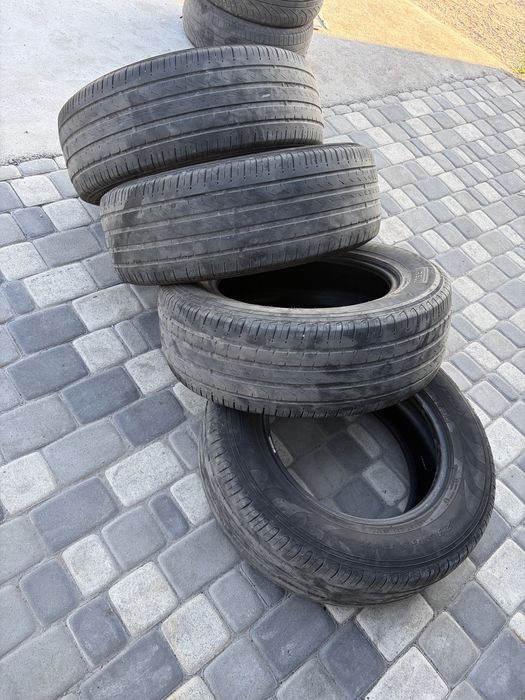 Pirelli 235 65 17