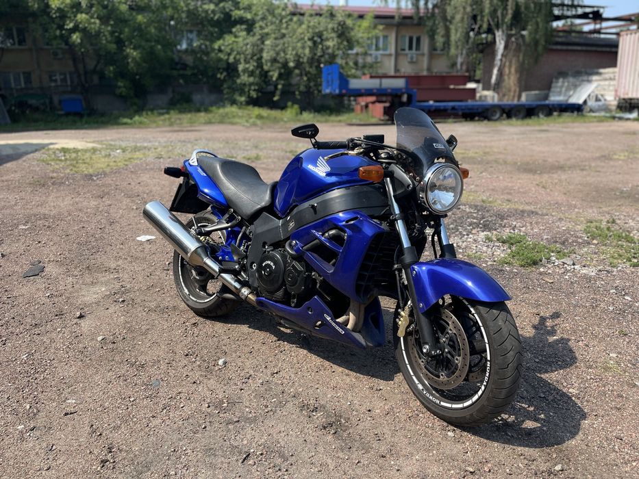Продам Honda CB1100SF X-11