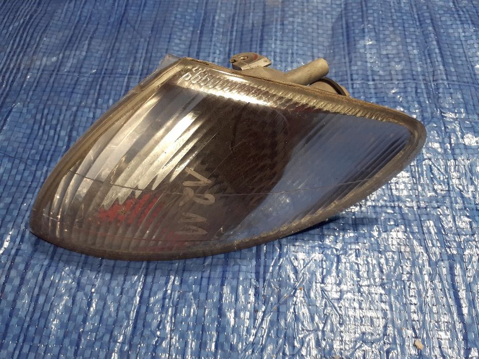 Renault Megane kierunkowskaz Lewy Oryginał 95-99r