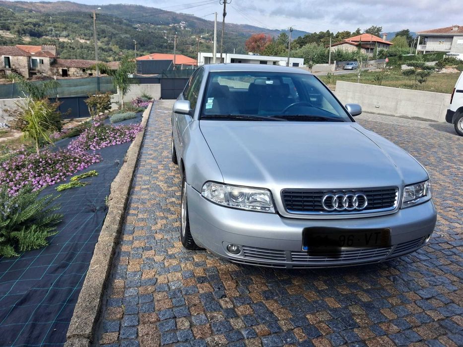 Audi A4 2.5 TD V6 150 cv