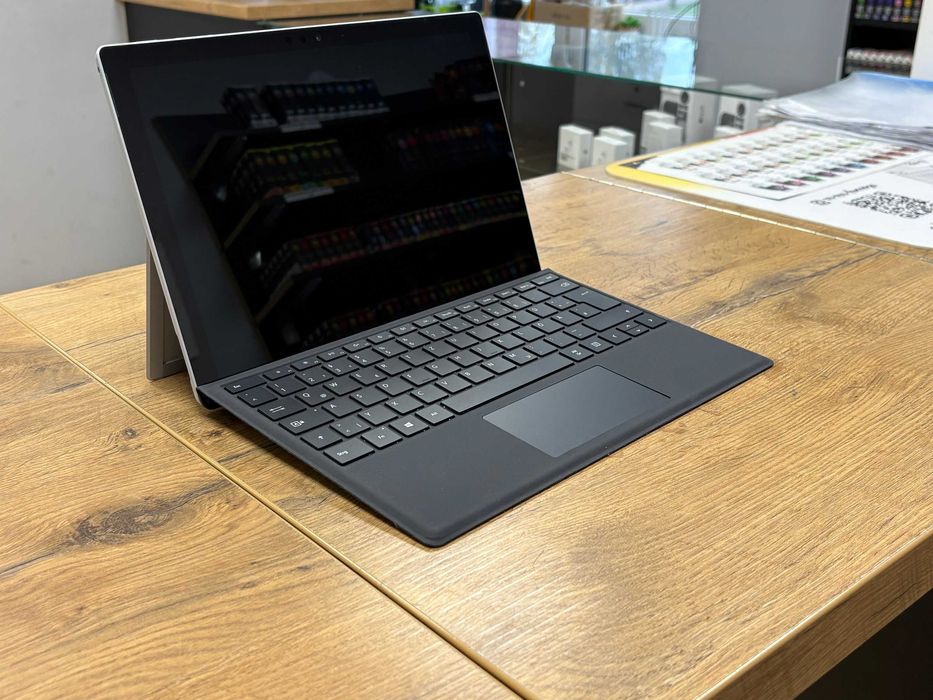 Microsoft Surface Pro 5 70%