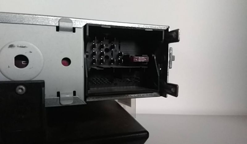 Rádio / auto-rádio VOLKSWAGEN Polo (6R, 6C)