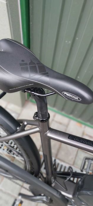 Rower trekkingowy elektryczny Stevens silnik Shimano 60Nm