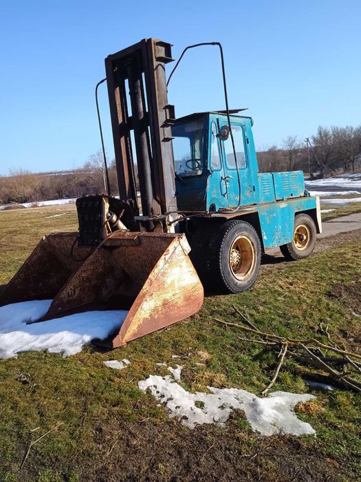 Продам Львівський навантажувач