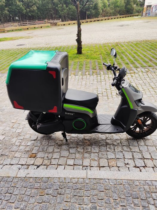 Scooter elétrica Silence S02 HS / Seat Mó 125cc