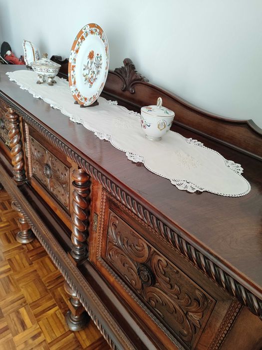 Aparador em pau santo