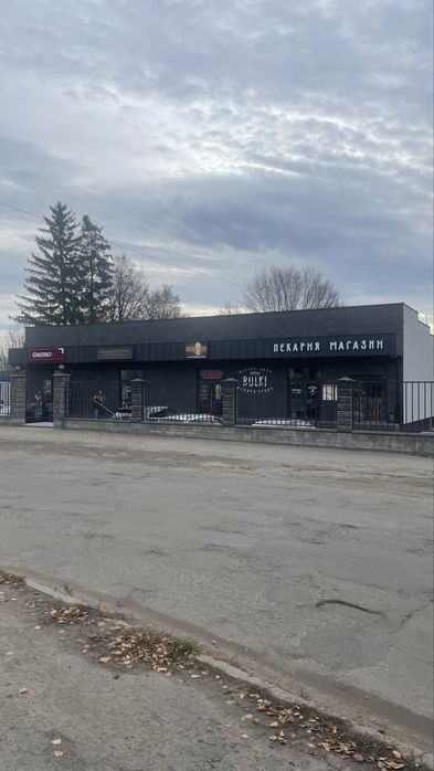 Продаж будівель в центрі с. Здовбиця.