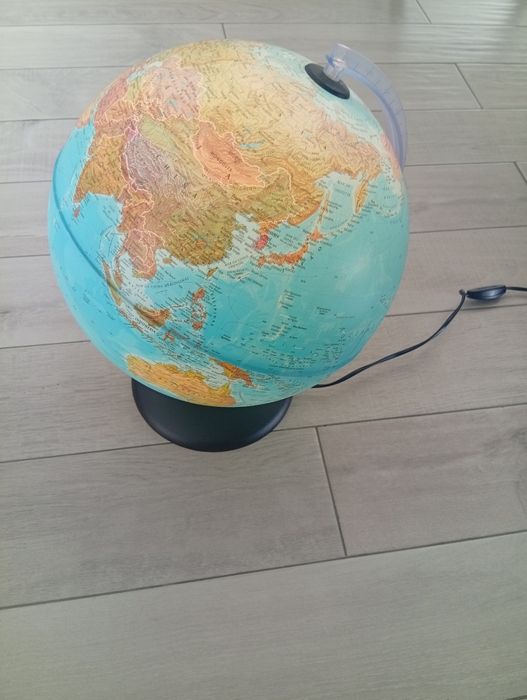 Globo iluminado .