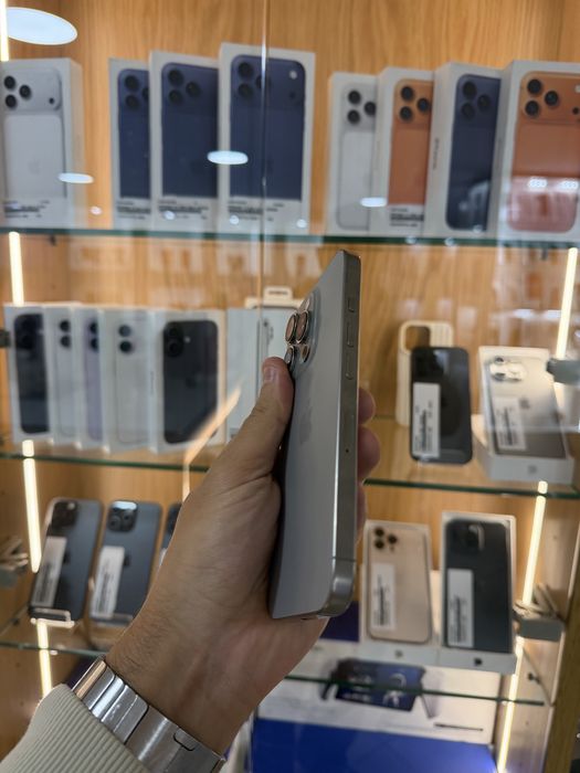 IPHONE 16 PRO 128GB COMO NOVO C/ CAIXA