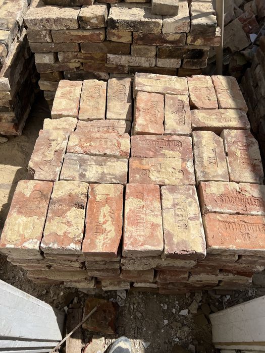 Польска,австрійська цегла