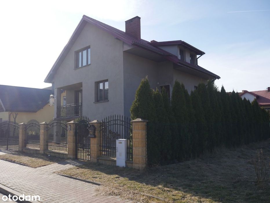 Dom wolnostojący Podklasztorze do zamieszkania od zaraz.