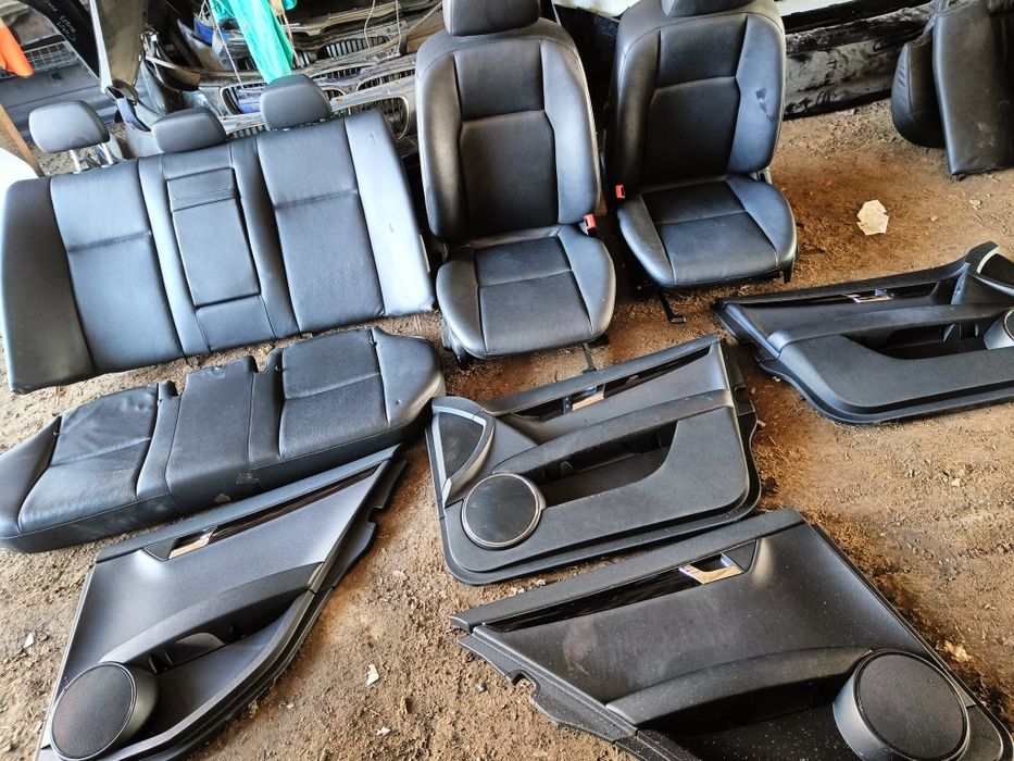 Wnętrze Mercedes w204 Sedan Fotel Kanapa Boczki Czarna skóra Wysyłka