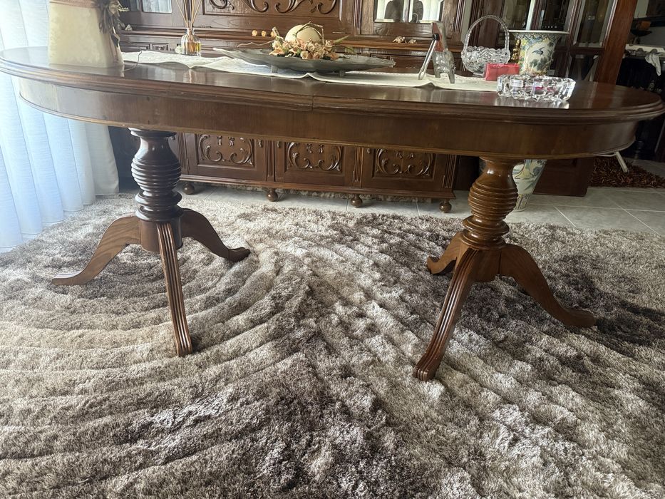 Mesa de sala de jantar