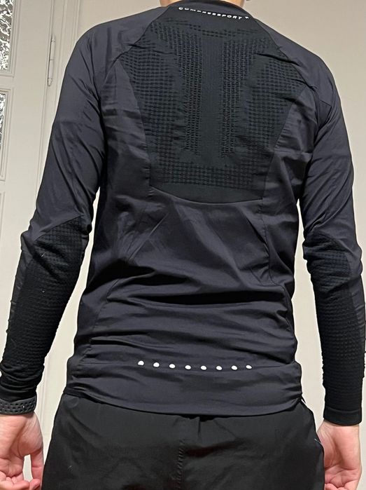 Куртка Compressport Hurricane Windproof Jacket