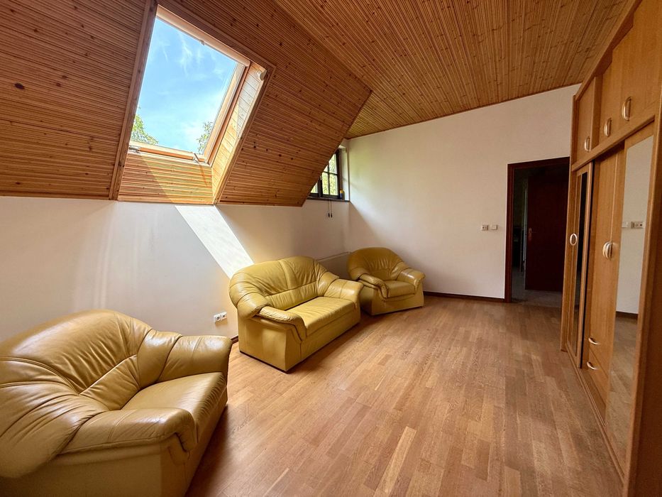 Продаж заміський будинок 450м2 15 сот.землі Брюховичі р-н рест. Байка