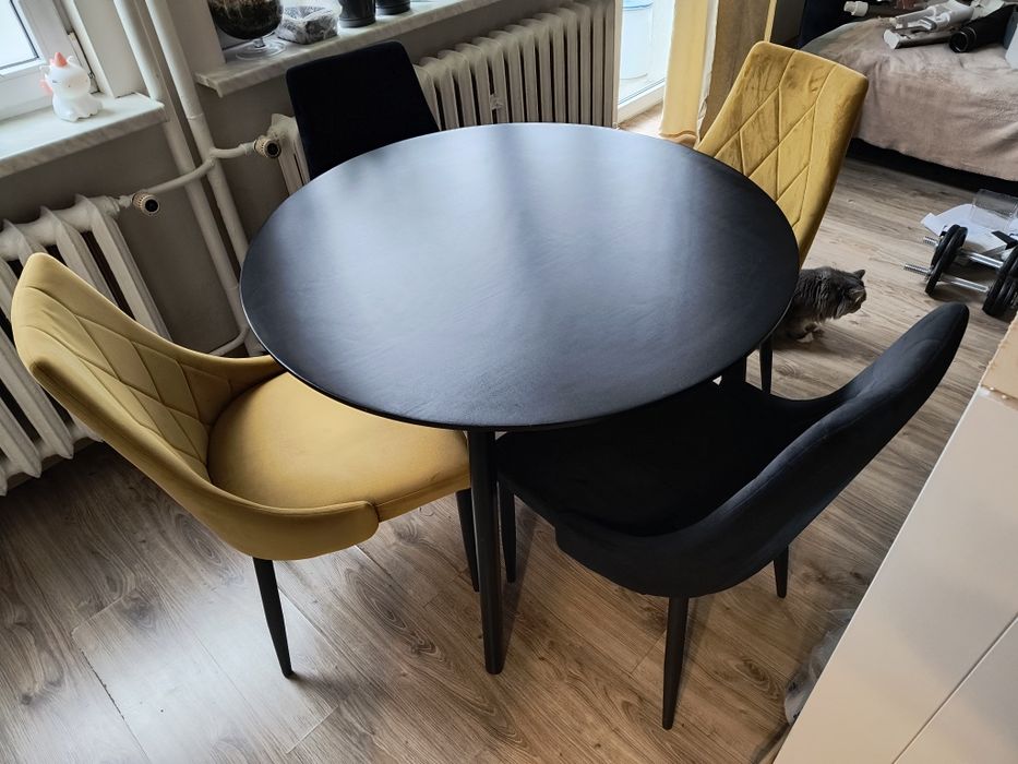 Stół okrągły IKEA LISABO czarny