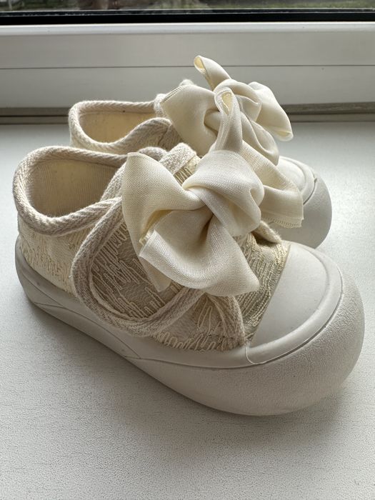 Дитяче взуття 20 розмір