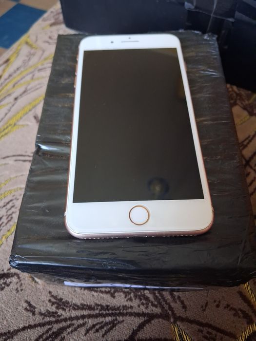 Продается  телефон Айфон