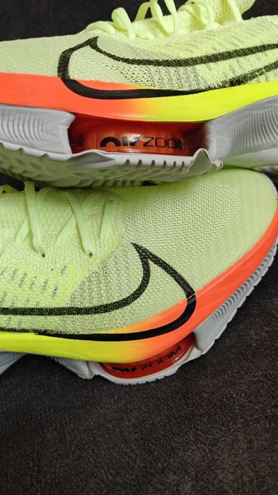 Оригінали Nike Air Zoom Tempo NEXT% Flyknit 44,5 Е