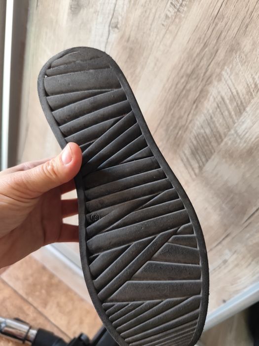 Кросовки 40 черные