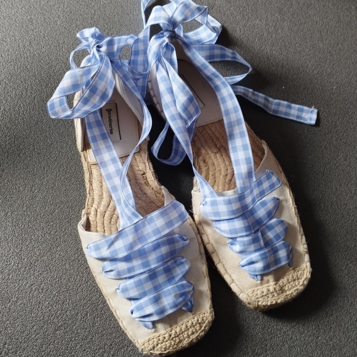 Espadryle Stradivarius r. 38 kremowe w błękitną kratkę – nowe