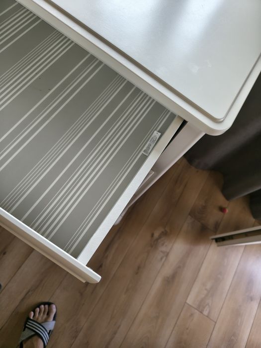 Biała komoda Ikea