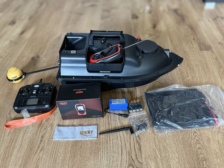 Łódka zanętowa v018 GPS Echosonda zestaw