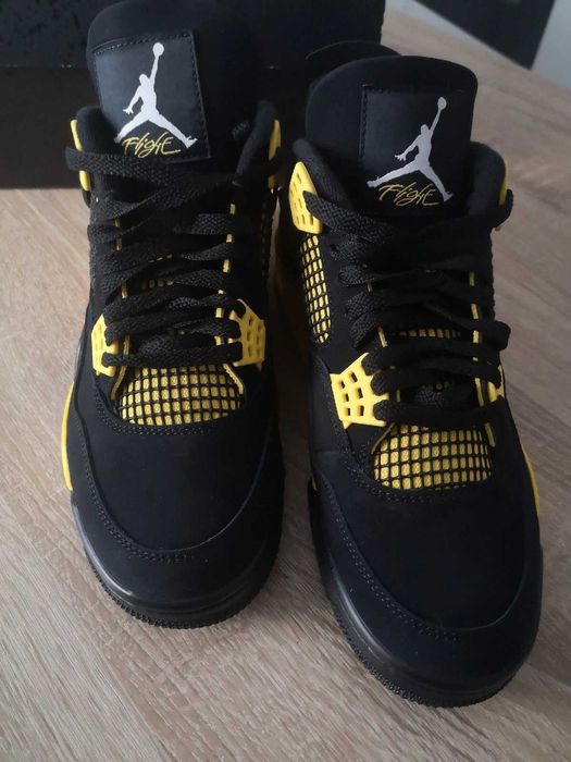 Jordan 4 Retro Thunder r.44