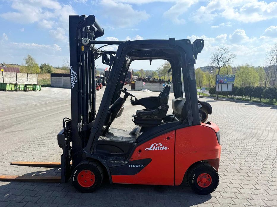 Вилковий навантажувач Linde H20T газ, Triplex 5.45 м, бічне зміщення, позиціонер вил, 2017 рік
