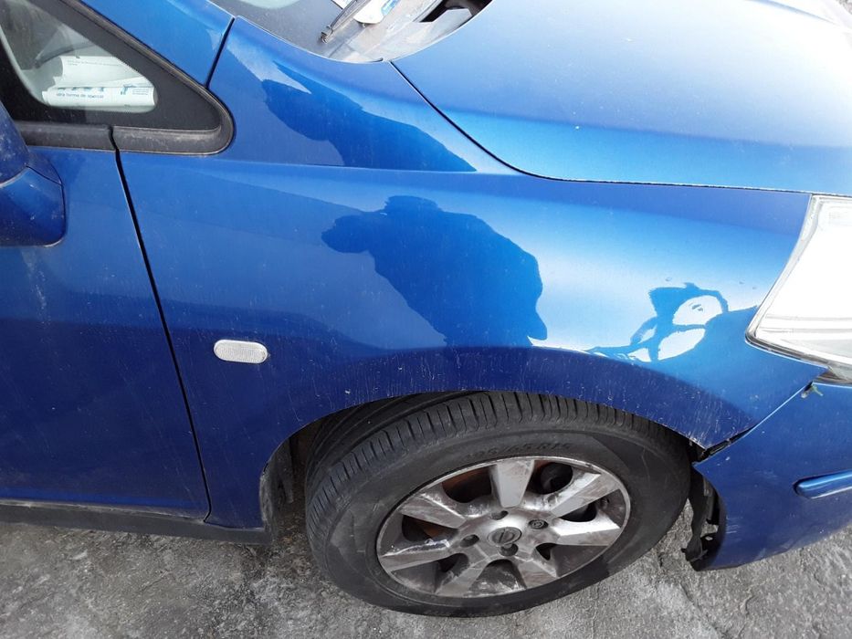 Guarda-Lamas Frente Direito Nissan Tiida C11Xsc11X