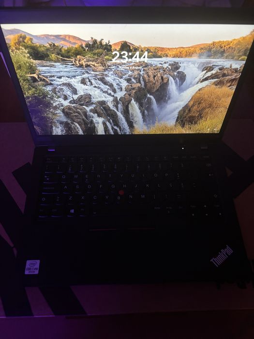 Portatil Lenovo ThinkPad T14 i7 48GB 1TB SSD c/caixa e acessórios